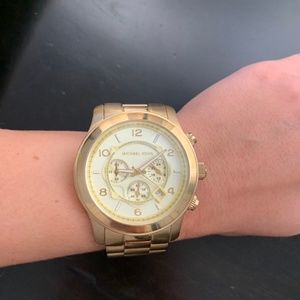 Michael Kors Oversized Runway Gold-Tone Stainless